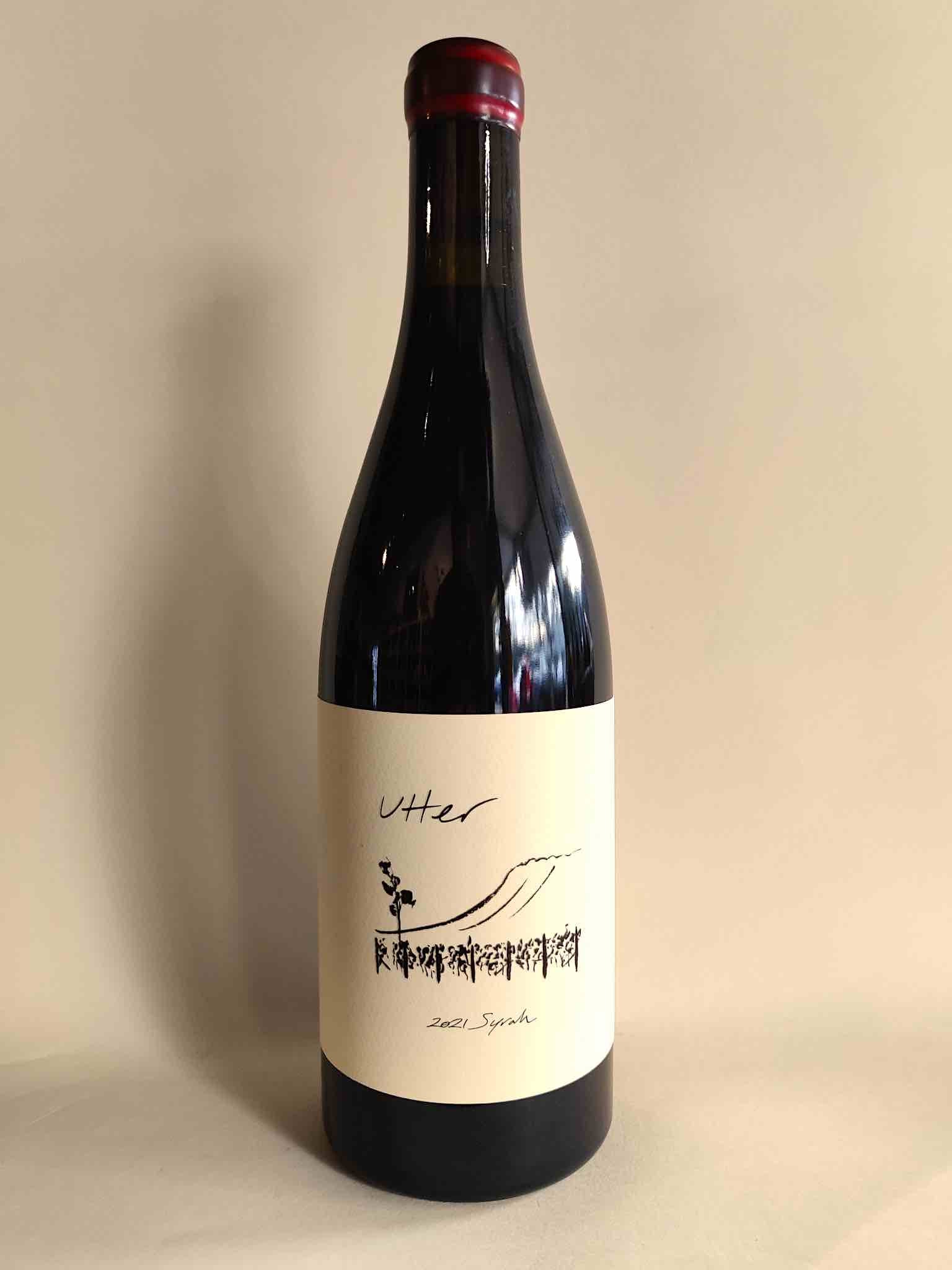 A bottle of Utter Wines Syrah from Buxton in the Cathedral Ranges, Victoria.